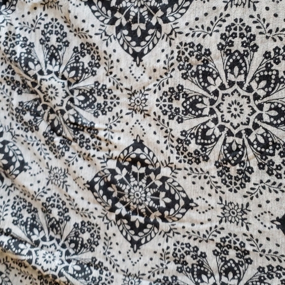 Amazon Essentials Short-Sleeve Waisted Maxi Dress in Gray Tile Print Size XS - Picture 6 of 6